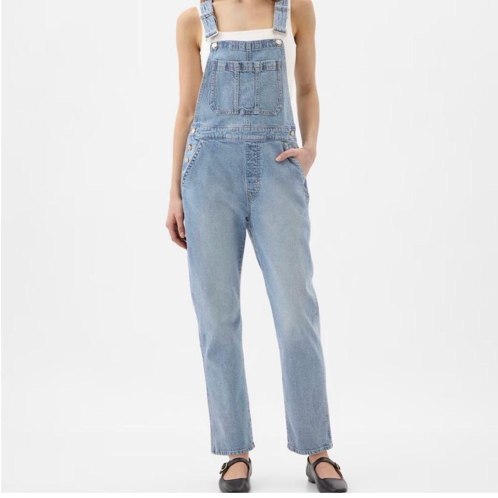 COPY - NWT GAP SLOUCHY OVERALL Light denim Women’s SZ Large